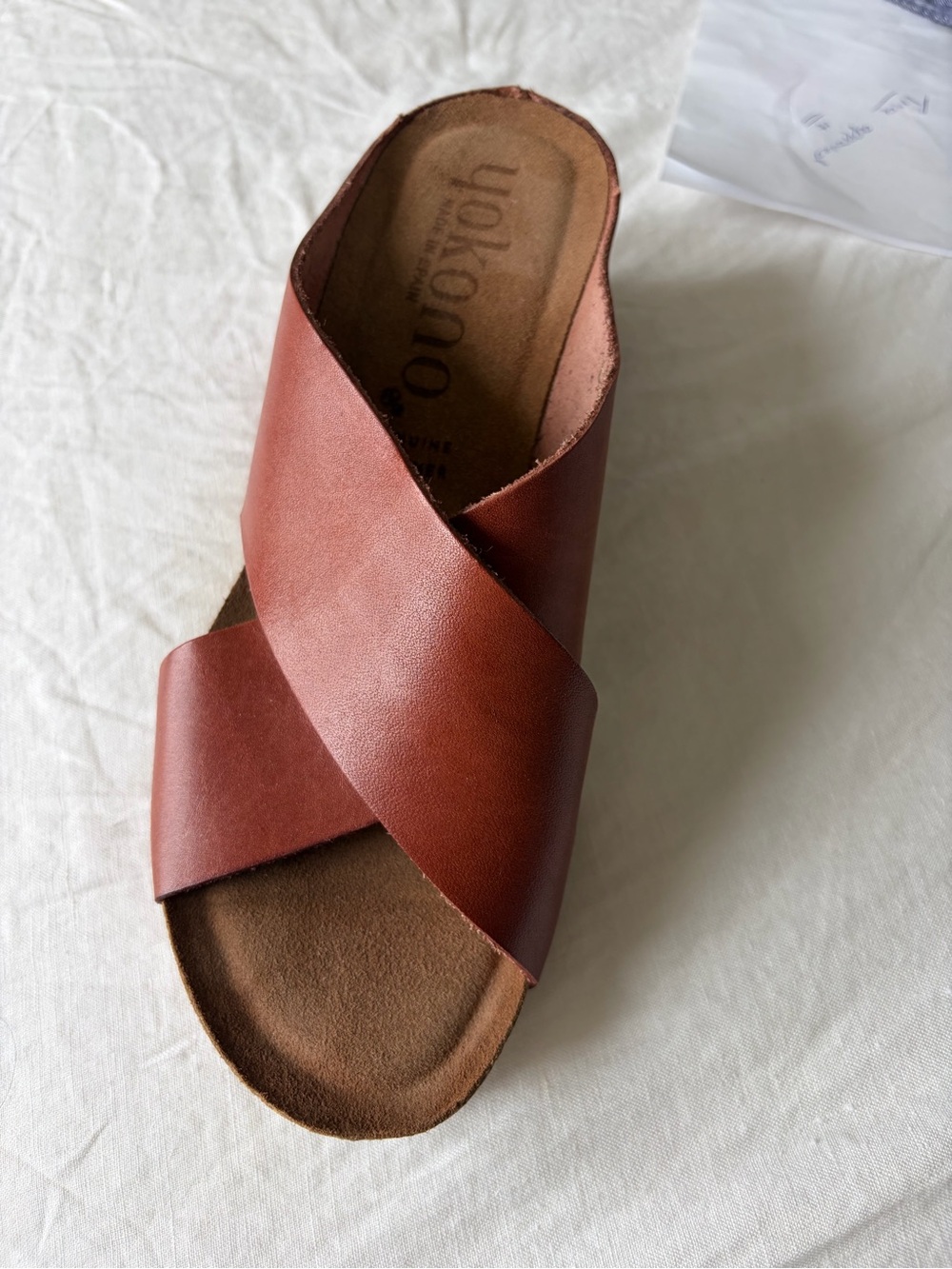 Women's Brown Leather Crisscross Slide Sandal